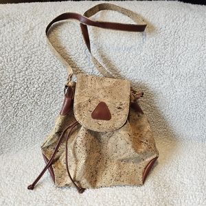 Tree Hugger - a natural alternative cork cinch crossbody